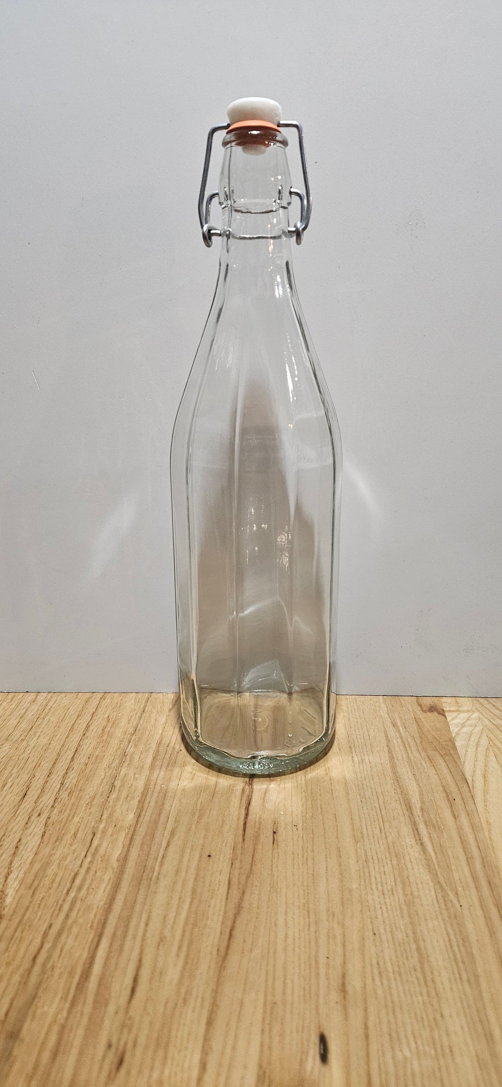 1 Liter (34 oz) Clear Giara Glass water Bottle with Swing Top