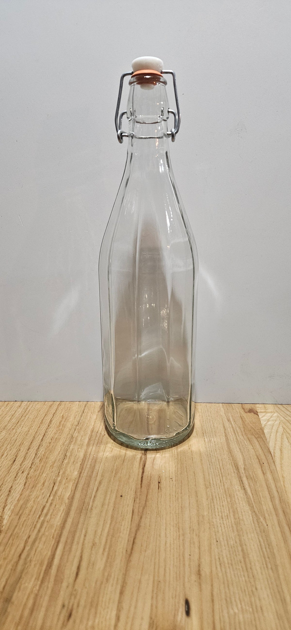 1 Liter (34 oz) Clear Giara Glass water Bottle with Swing Top